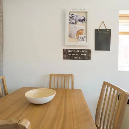 The Rectory Sleeps 6 Free Parking York